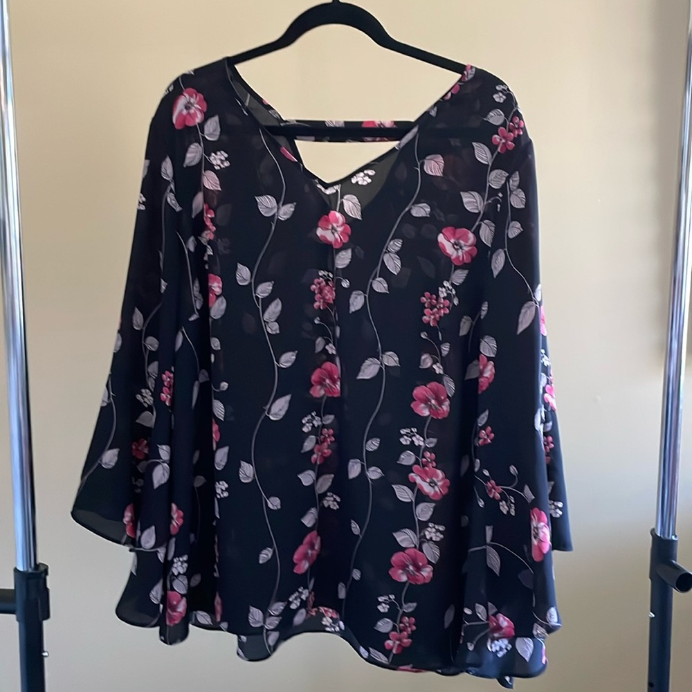 Avenue Bell Sleeve Top